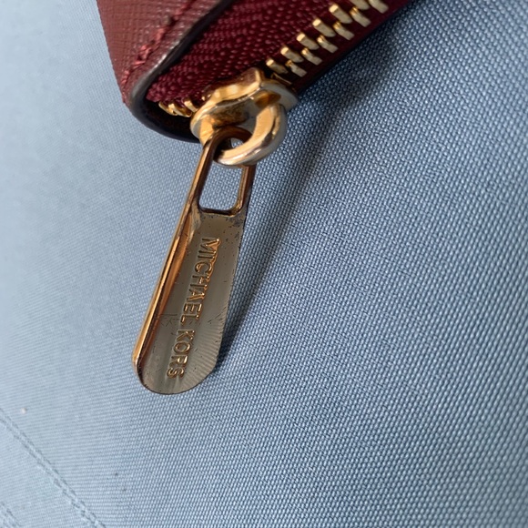 michael kors maroon wallet